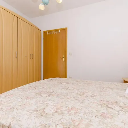 Stara Maslina Apartment *
