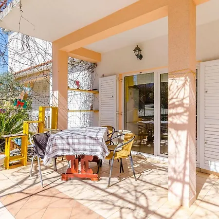 Stara Maslina Apartment *